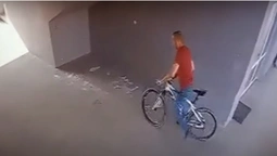 У Ковелі зловмисник викрав з церкви велосипед (відео)