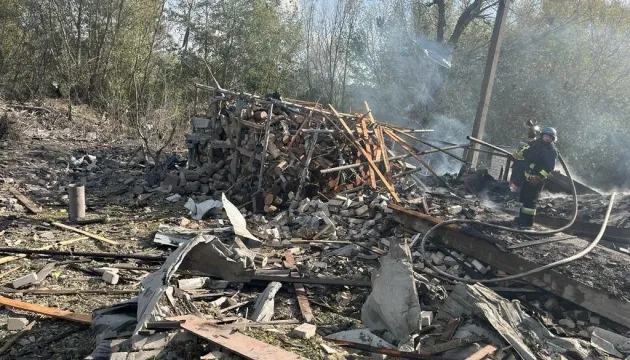 У кафе був поминальний обід: повідомили деталі ракетного удару по Харківщині