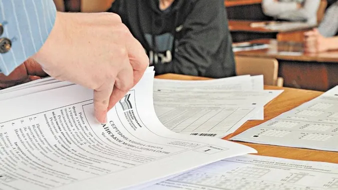 Раді пропонують тимчасово зробити необов’язковим ЗНО