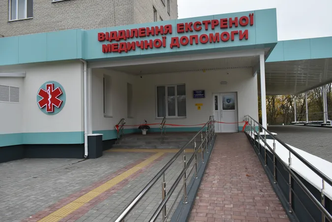 Відкрили приймальне відділення екстреної медичної допомоги луцької міської лікарні (відео, фото)
