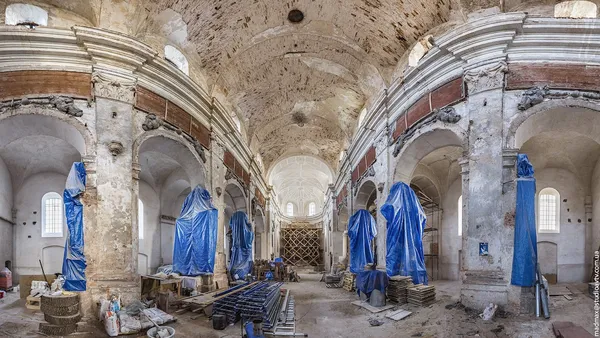 В Олиці триває реконструкція костелу (фото)