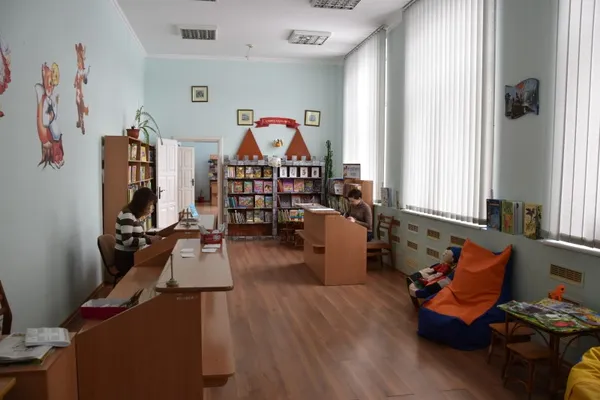 Ігри, кінозал, виставки: дитячу бібліотеку в Луцьку чекають зміни (фото)