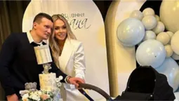 Артем Федецький поділився фото з хрещення новонародженого сина