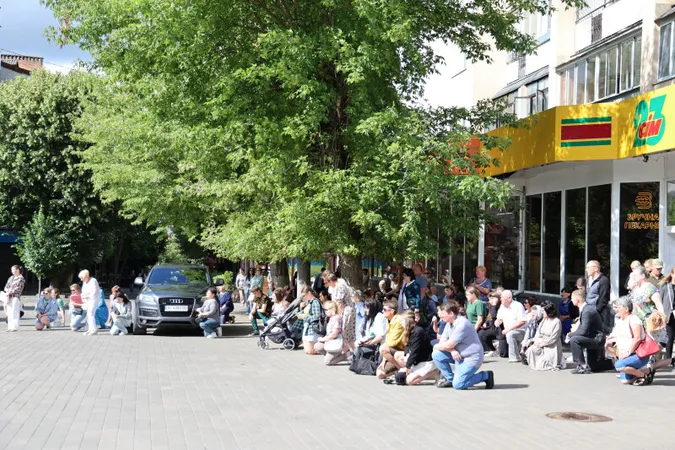 У Луцьку попрощалися із захисником України та волонтером Ігорем Приступою (фото)