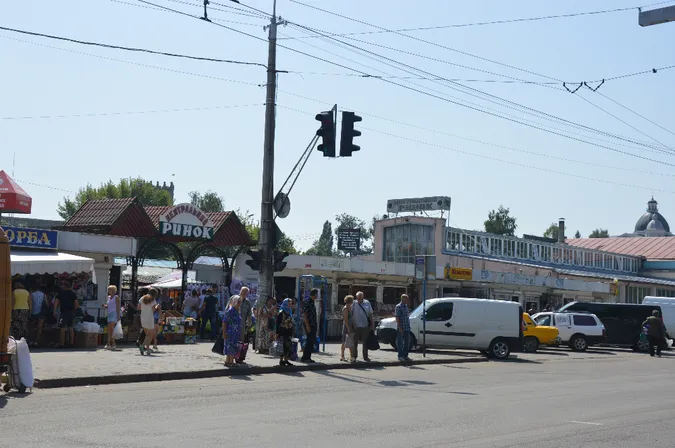 Споживспілка обіцяє гроші наперед за землю під Центральним ринком (звернення)