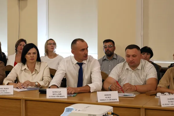 Рудницький зустрівся з освітянами Волині: про що говорили (фото)