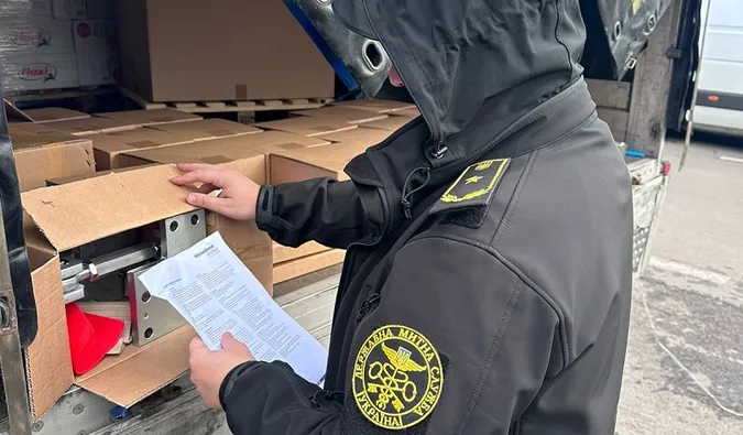 Волинянин приховав від митників електроприлади на майже мільйон (фото)