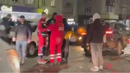 У Луцьку на мості біля «Там-Таму» зіткнулися пʼять автівок (відео)