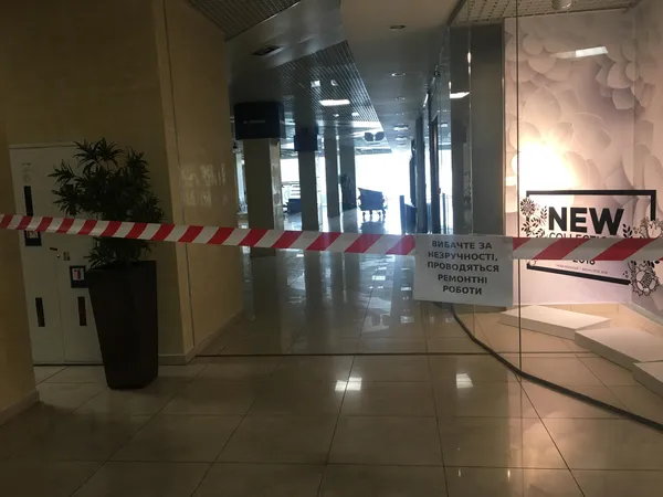 На другому поверсі луцького ЦУМу закрили всі магазини (фото)