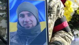 На Волині попрощались з Героєм Романом Махнюком (фото)