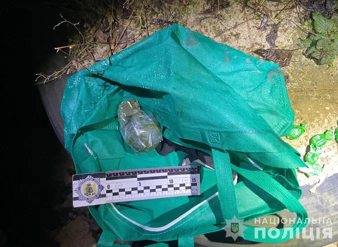 У волинянина в торбинці знайшли американську гранату M67 (фото)