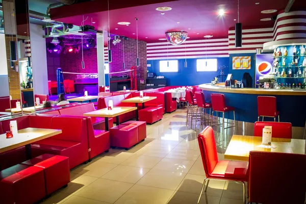 У центрі Луцька закривають легендарне Ring CAFE