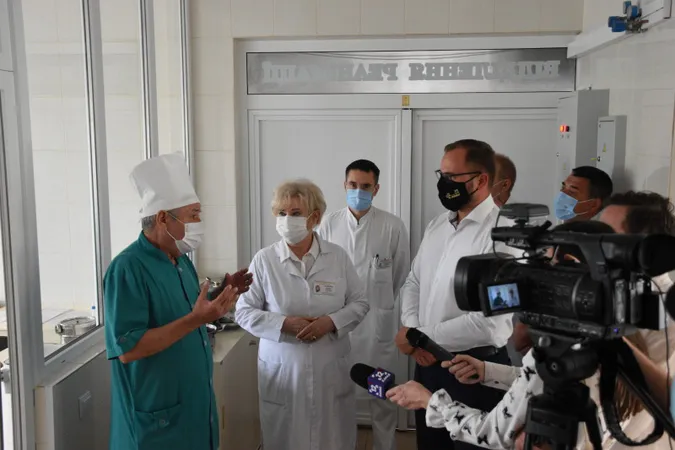 Луцька міська клінічна лікарня отримала нові апарати ШВЛ