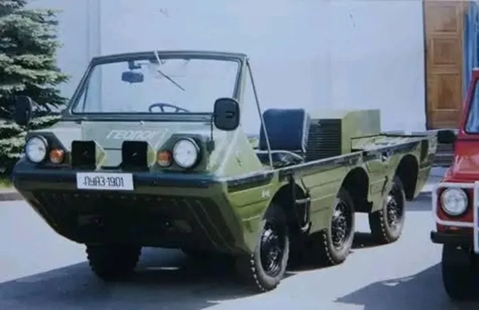 Лише вісім машин на весь світ: історія луцької «Волинянки»-амфібії, яка так і не стала на конвеєр