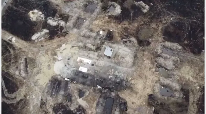 У радіаційному Рудому лісі окупанти не тільки окопувалися, а й жили