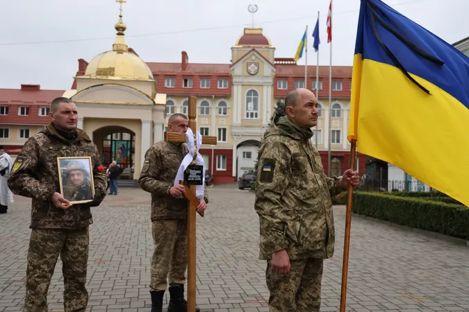 Загинув на Донеччині: лучани попрощалися із полеглим захисником Сергієм Коровіцьким (фото)
