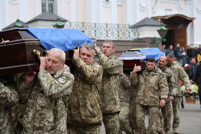 У Луцьку попрощалися одразу з трьома полеглими захисниками (фото)