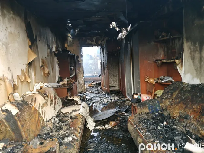Показали, що залишилося від гуртожитку після масштабної пожежі в Рожищі (фото)