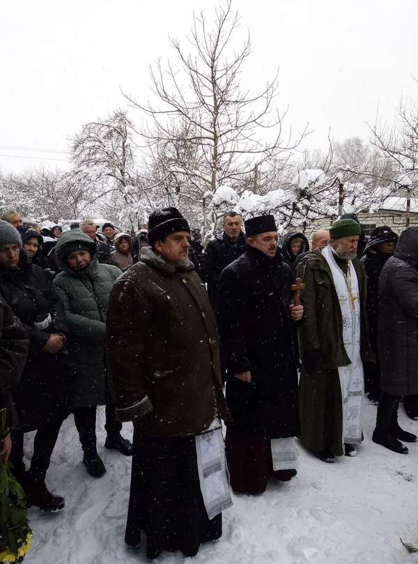 В Старовижівській громаді прощались із захисником Олександром Яциною