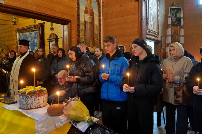 Було лише 22 роки: у Володимирі попрощалися із бійцем Ігорем Новицьким (фото)