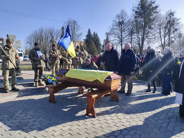 На Волині попрощалися із захисником Аркадієм Луцюком (фото)