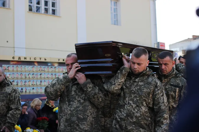 Був у всьому попереду: Луцьк попрощався із Мартензом (фото, відео)