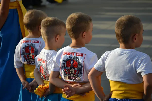 «Промінь» відсвяткував День Прапора із дітьми та гопаком (фото)