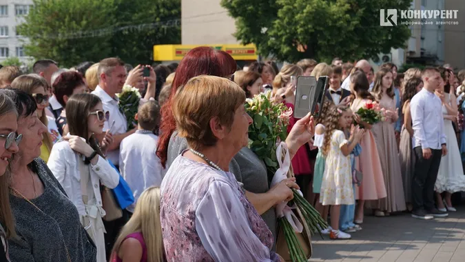 У Луцьку нагородили медалістів: як все було (дуже багато фото)