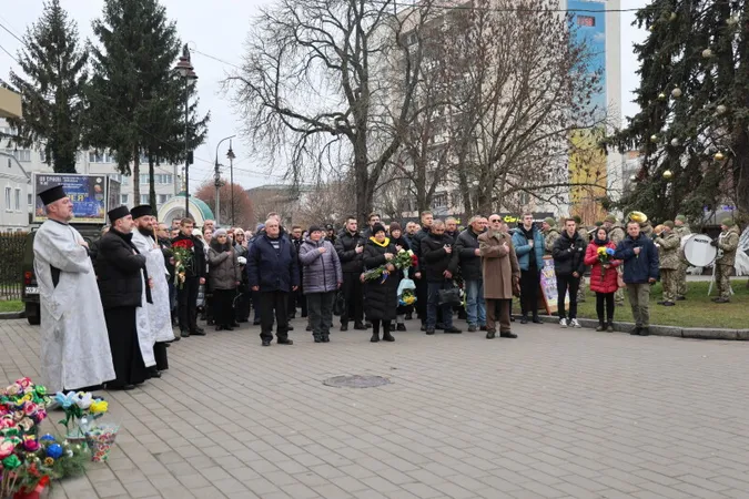 У Луцьку попрощалися з молодим Героєм Михайлом Трофимуком (фото)