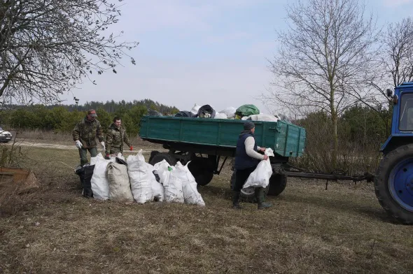 На заплаві Стиру зібрали 150 мішків сміття (фото)