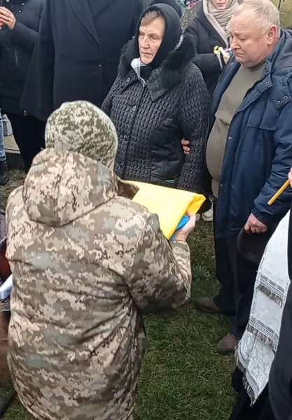 На Волині попрощалися із загиблим воїном Вадимом Слєпцовим (фото)
