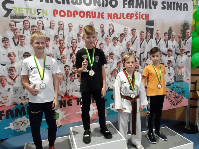 Волинські спортсмени привезли медалі з чемпіонату із тхеквондо (фото)