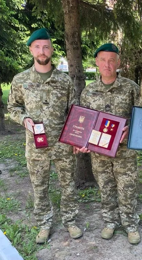 Президент нагородив трьох прикордонників з Волині, які відзначилися на Авдіївському напрямку (фото)