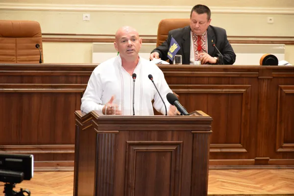 Як депутати Волиньради в «добру путь» Савченка проводжали (репортаж)