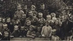 Вчитель – січовий стрілець: якою 100 років тому була народна школа у селі на Волині