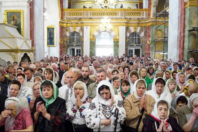 Епіфаній вручив Михаїлу орден Святителя Миколая Чудотворця (фото)