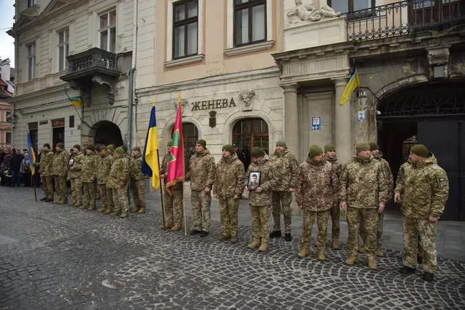 У Львові попрощалися з захисником Волинського прикордонного загону Назаром Альфавіцким