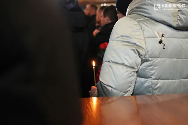 У Луцьку попрощалися із Героями, які загинули внаслідок авіаудару по аеродрому (фото)