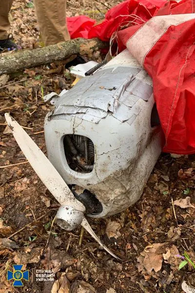 На Полтавщині місцевий мешканець виявив ворожий безпілотник-розвідник (фото)