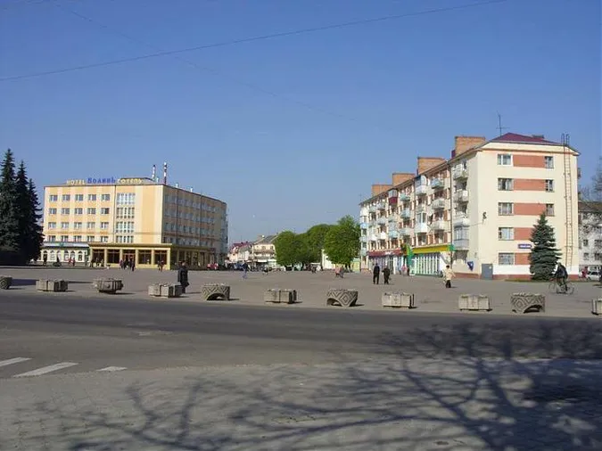 На площі у Володимирі більше не буде масових заходів