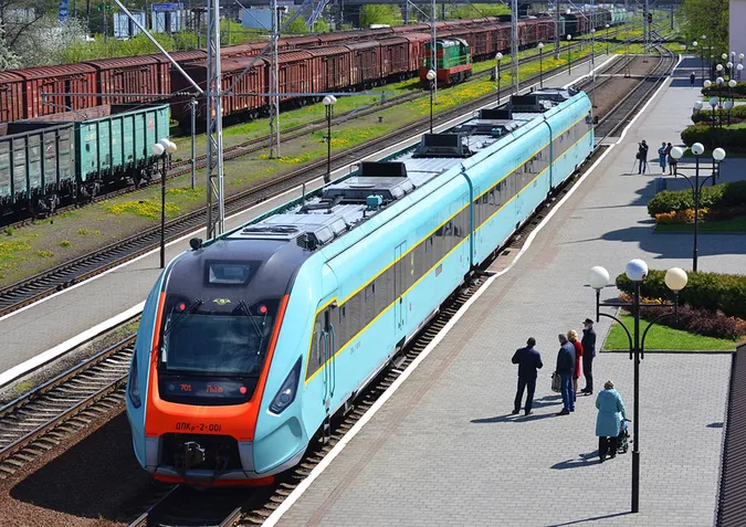 До Луцька прибув перший поїзд зі Львова (фото)