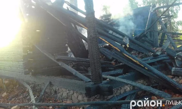 Будівельники спалювали сміття, – сусіди голови Апеляційного суду Волині про будинок, який згорів