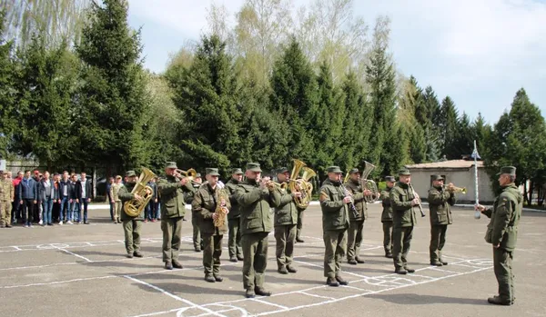 Волинських призовників відправили на військову службу (фото)