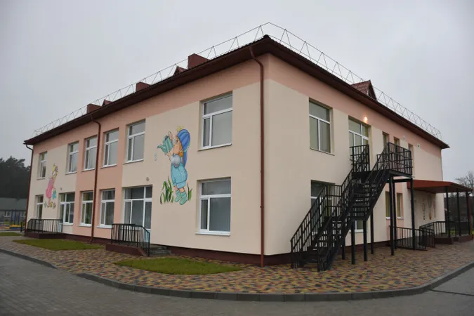 Поруч із Луцьком відкрили новий дитсадок (фото)