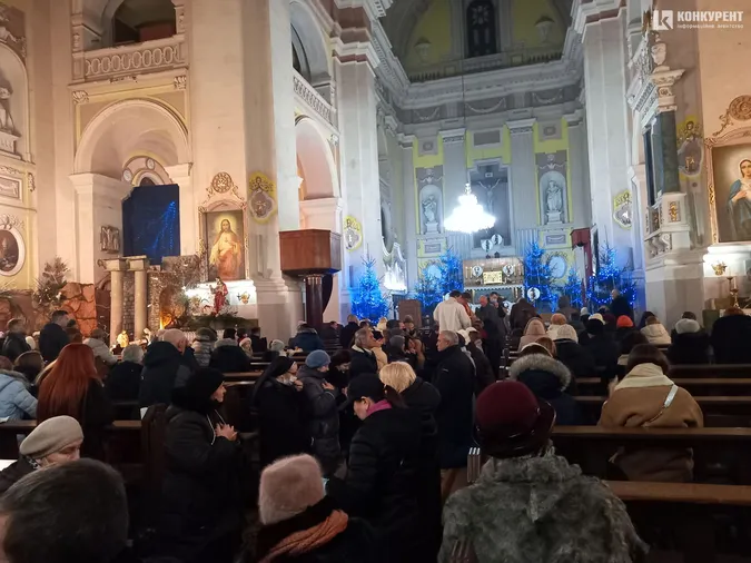 У луцькому костелі почали святкувати Різдво (фото)