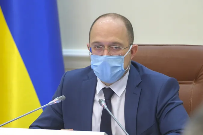 «Усі охочі до кінця року зможуть зробити щеплення від коронавірусу», - Шмигаль