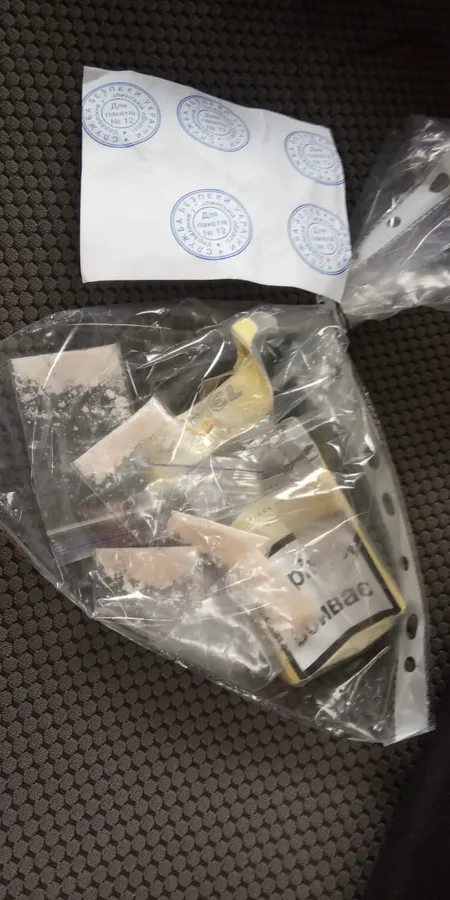 На Волині викрили інспектора поліції, який незаконно збував наркотики (фото)