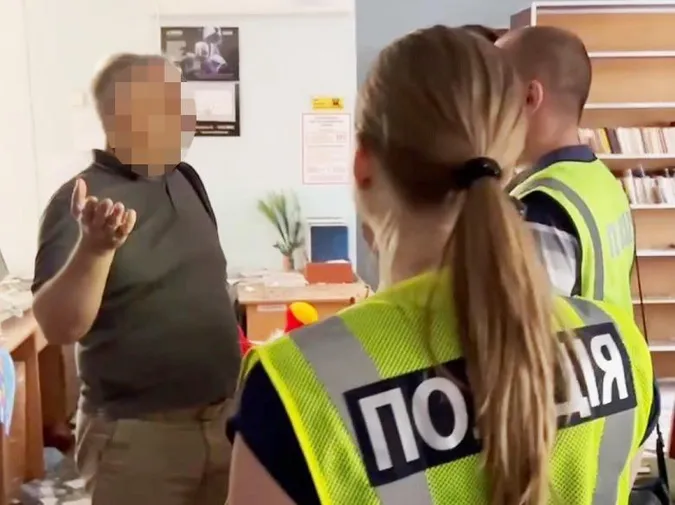 Загибель людей біля укриття в Києві: правоохоронці затримали чотирьох осіб (фото)