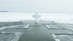 Як на Світязі готували ополонку для освячення води (фото)