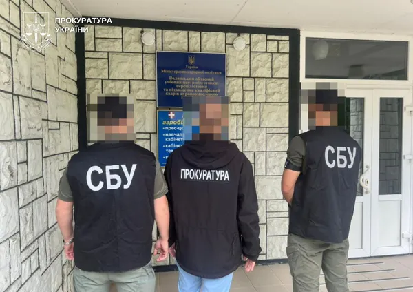 Директора учбового центру на Волині підозрюють у відмазуванні ухилянтів